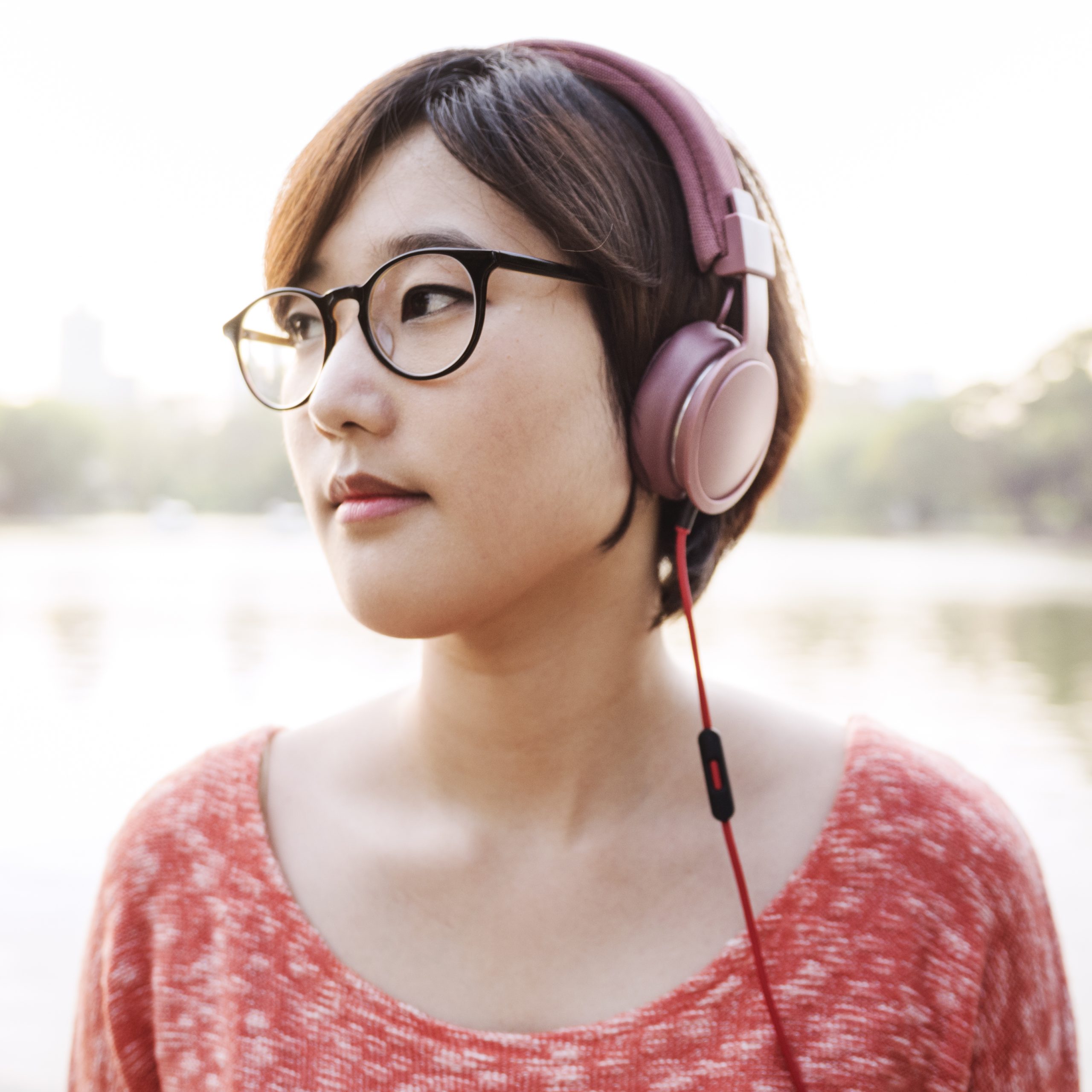 Casual Park Relaxation Audio Enjoyment Girl Concept